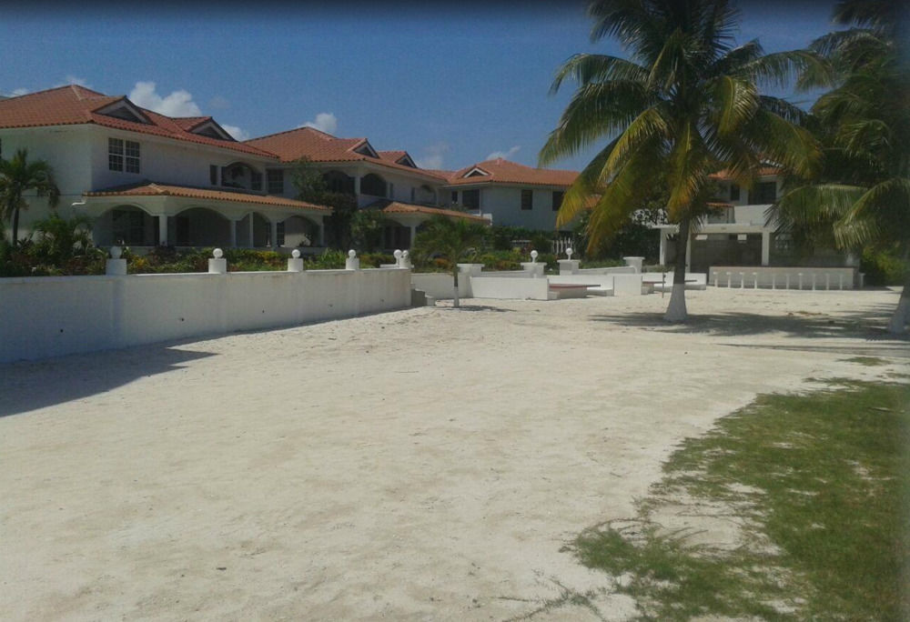 Sands Villas San Pedro  Extérieur photo
