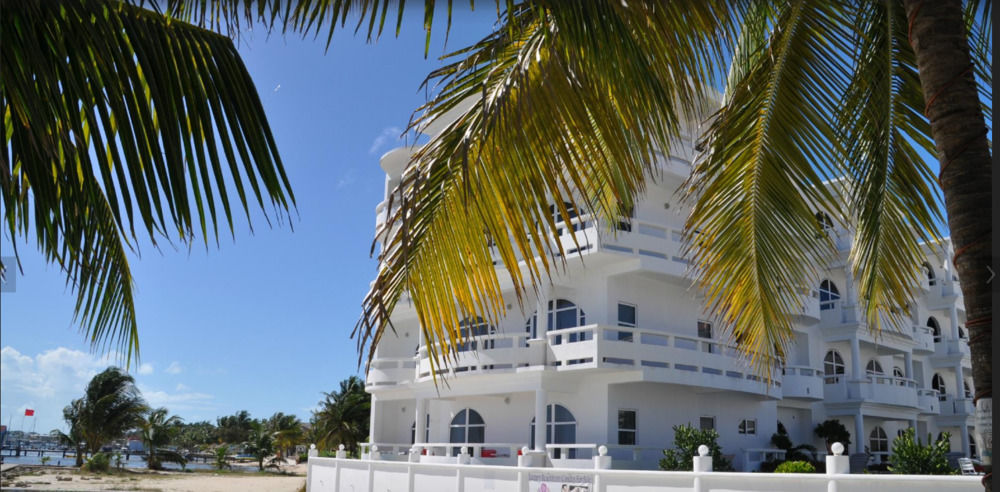 Sands Villas San Pedro  Extérieur photo
